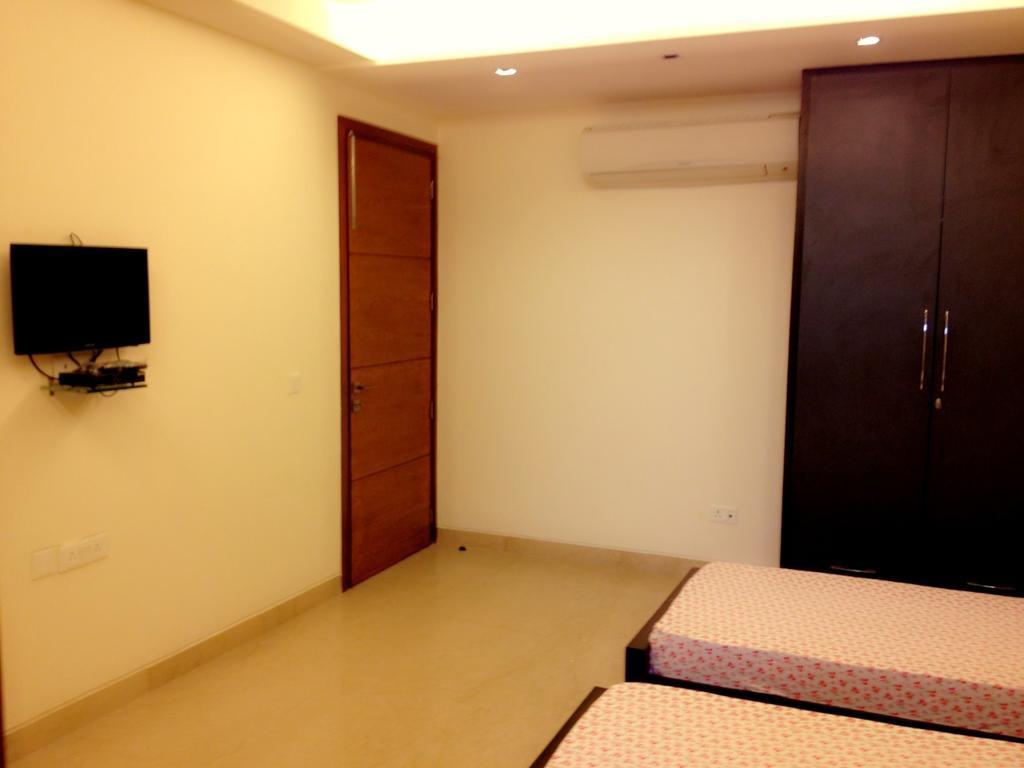Woodpecker Service Apartments - Green Park New Delhi Ngoại thất bức ảnh