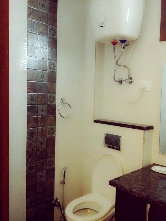 Woodpecker Service Apartments - Green Park New Delhi Phòng bức ảnh