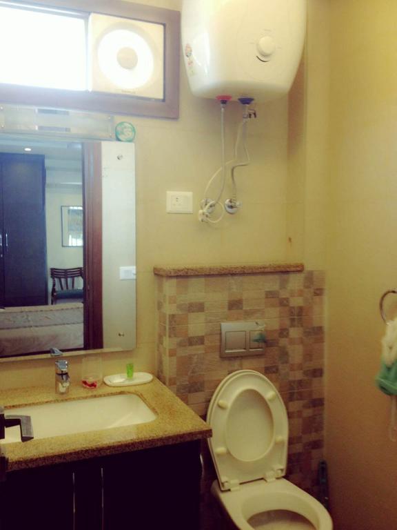 Woodpecker Service Apartments - Green Park New Delhi Ngoại thất bức ảnh
