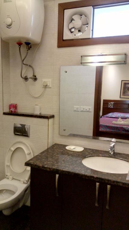 Woodpecker Service Apartments - Green Park New Delhi Ngoại thất bức ảnh