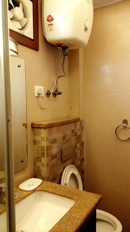 Woodpecker Service Apartments - Green Park New Delhi Ngoại thất bức ảnh